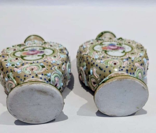 Pair of Moriage Flasks - Image 5