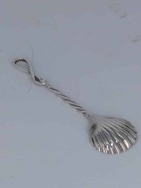 William IV Shell Design Silver Salt Spoon cutlery Antique Silver 9