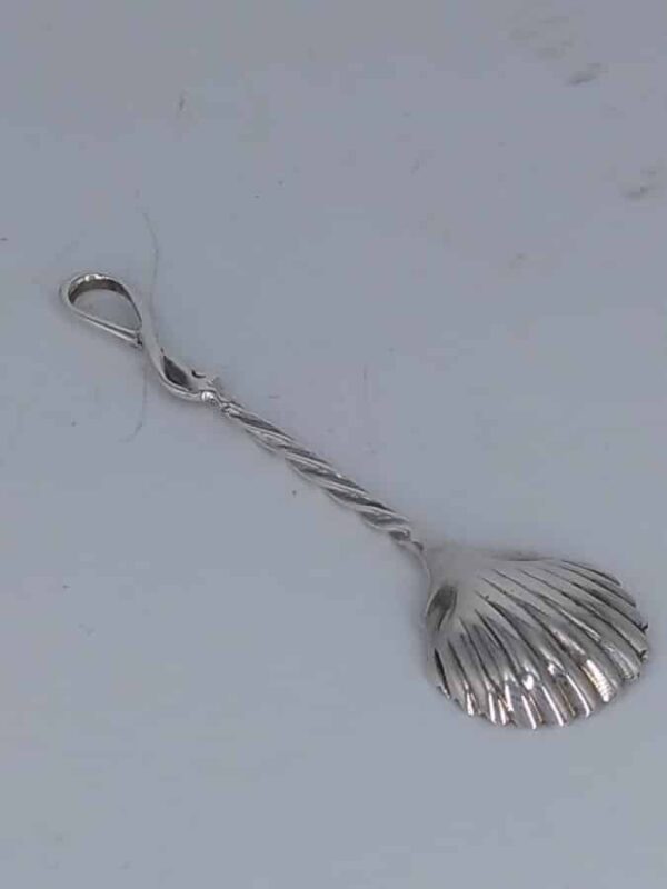 William IV Shell Design Silver Salt Spoon - Image 7