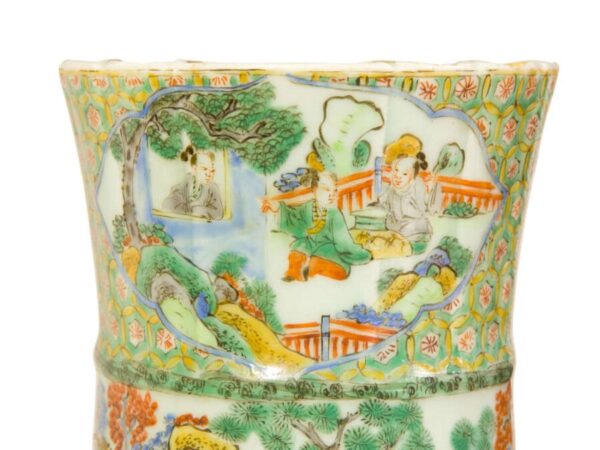 A large 19thc Cantonese porcelain vase A/F - Image 4