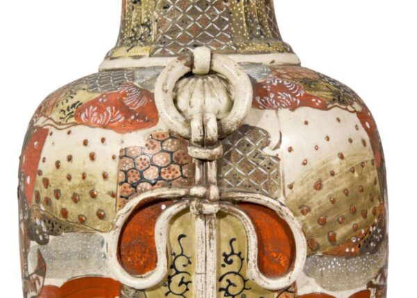A large Japanese satsuma vase - Image 5