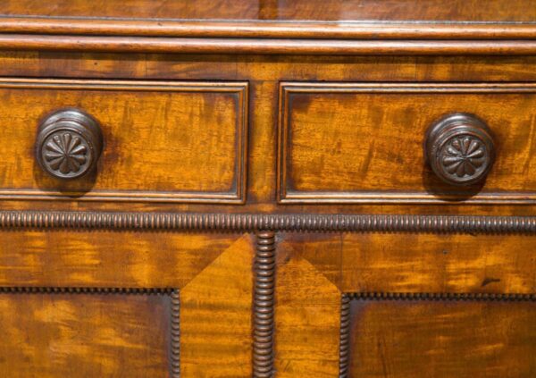 A very fine Regency figured mahogany 2 part bookcase - Image 3