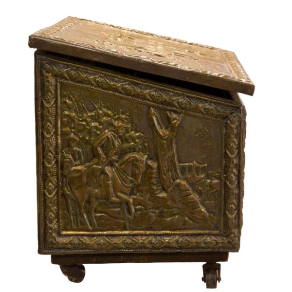 An embossed brass log/coal box - Image 5