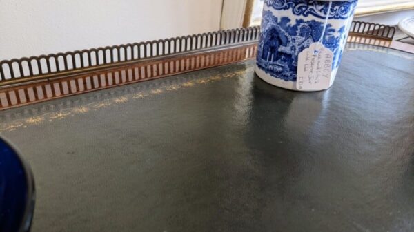 Kidney Shaped Desk - Image 4