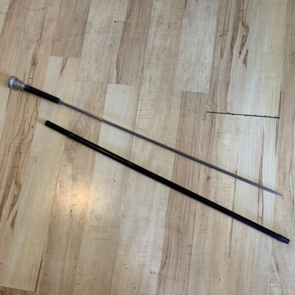 Gentleman’s walking stick sword stick with silver top grip