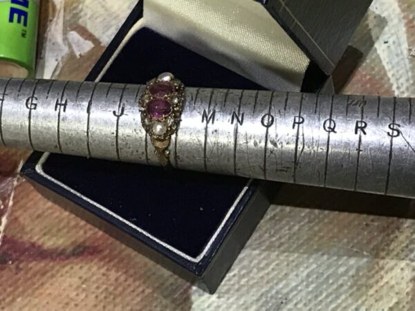 Rubies Diamonds & Pearls 18CT GOLD RING - Image 6