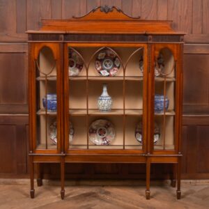 Rockingham clearance display cabinets