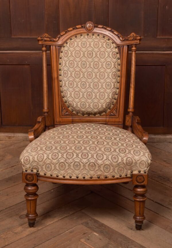Victorian Walnut Nursing / Bedroom Chair SAI2768 Antique Chairs 3