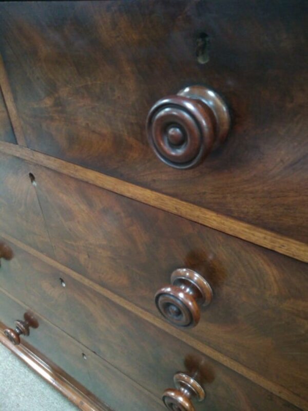Quality William IV Mahogany Chest of Drawers - Image 6