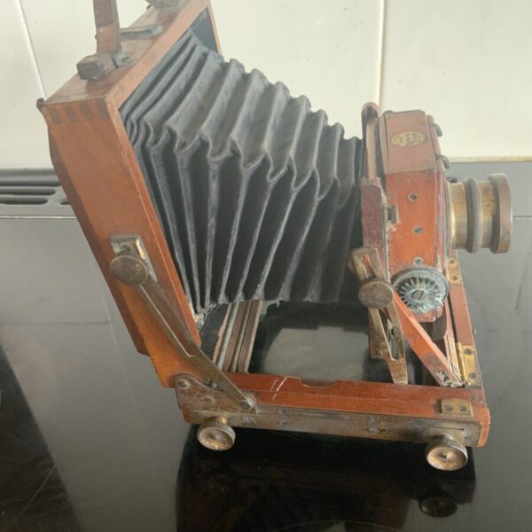 Thornton Picard camera in mahogany and brass - Image 7