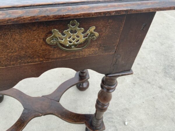 Queen Ann oak Lowboy Antique Furniture 15