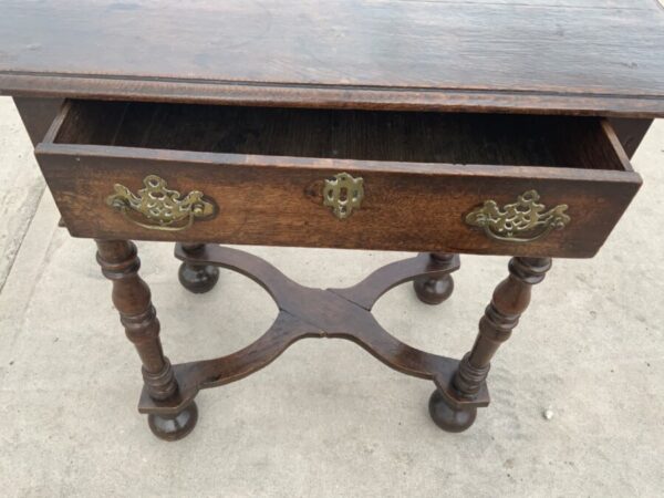 Queen Ann oak Lowboy Antique Furniture 10