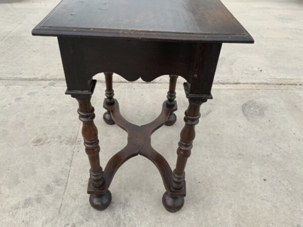 Queen Ann oak Lowboy Antique Furniture 9