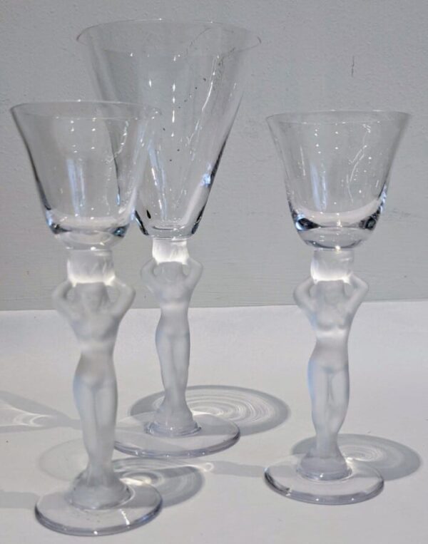 Bayel French Glass frosted glass Antique Glassware 3