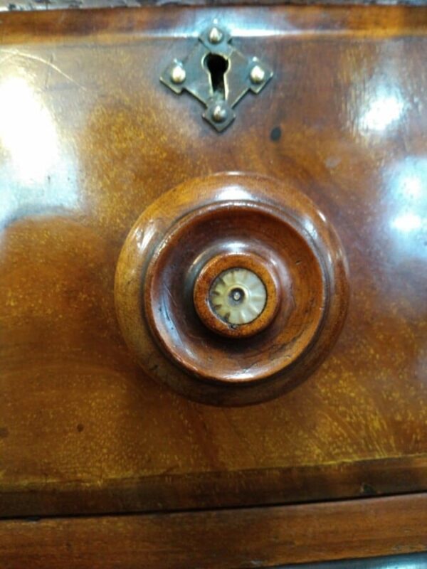 Bow Fronted Victorian Mahogany Chest of Drawers - Image 9