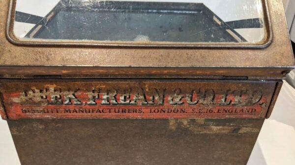Peek, Frean and Co Biscuit Tin - Image 5