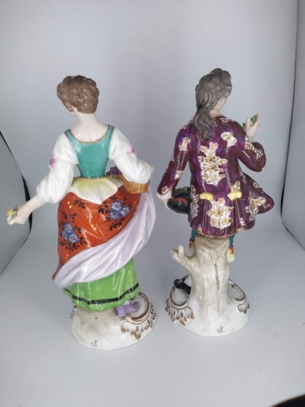 Pair of 19th Century Porcelain Figurines - Image 3