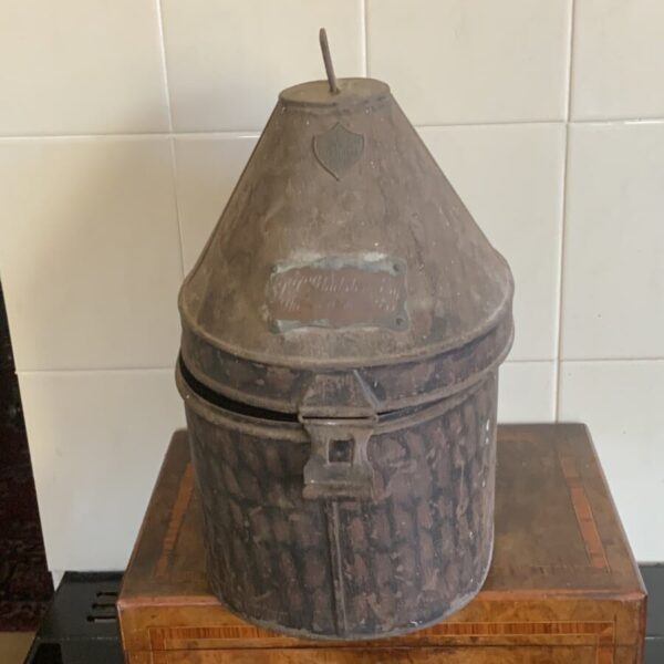 Helmet & Tin Officers of The Yorkshire regiment Antique Collectibles 4