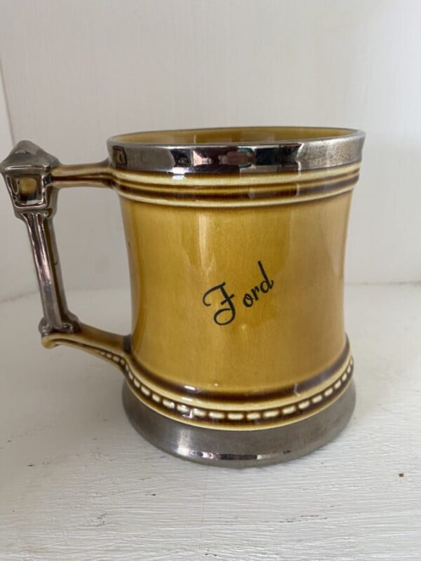 Ford Motor Company tankard tankard Antique Vases 4