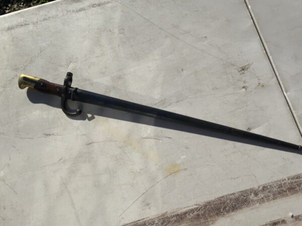 French Bayonet & Scabbard Antique Swords 3