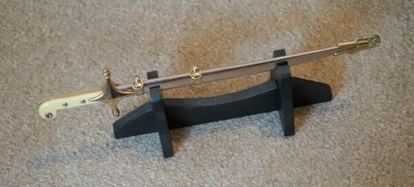 USA Marine Officers Sword, Scabbard & Ebonised Stand Letter Opener - Image 5