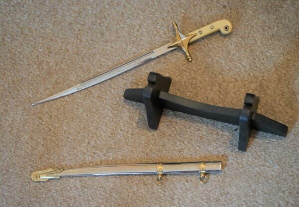 USA Marine Officers Sword, Scabbard & Ebonised Stand Letter Opener - Image 7
