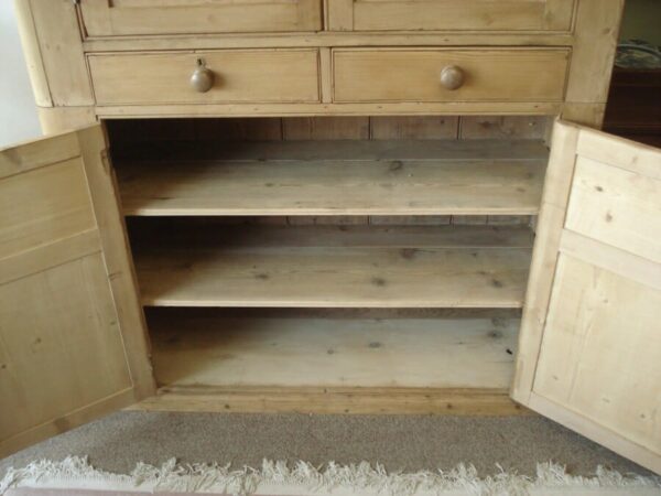 A Magnificent Early 19th Century Pine Four Door cupboard Antique Cupboards 4
