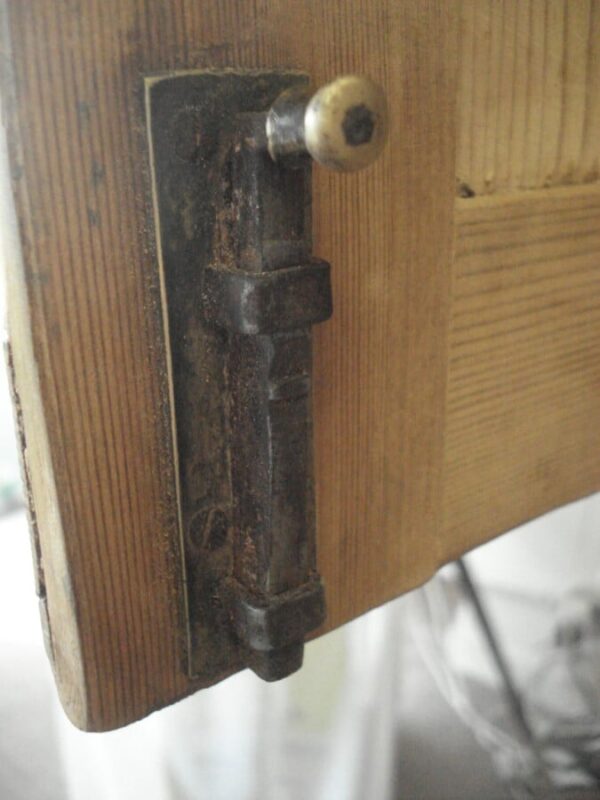 A Magnificent Early 19th Century Pine Four Door cupboard - Image 6