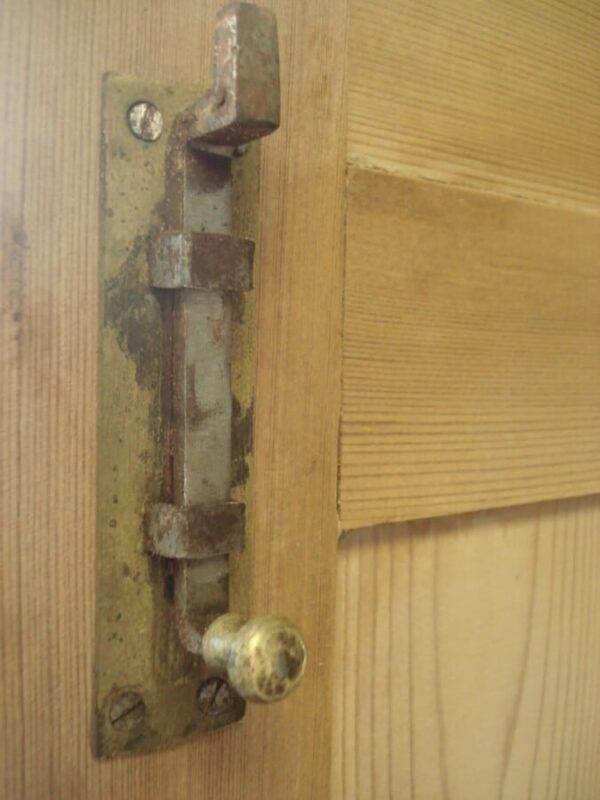 A Magnificent Early 19th Century Pine Four Door cupboard - Image 3