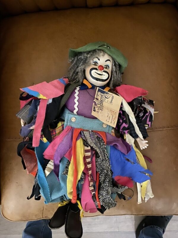 Boswell Wilkie Circus Clown porcelain doll - Image 4
