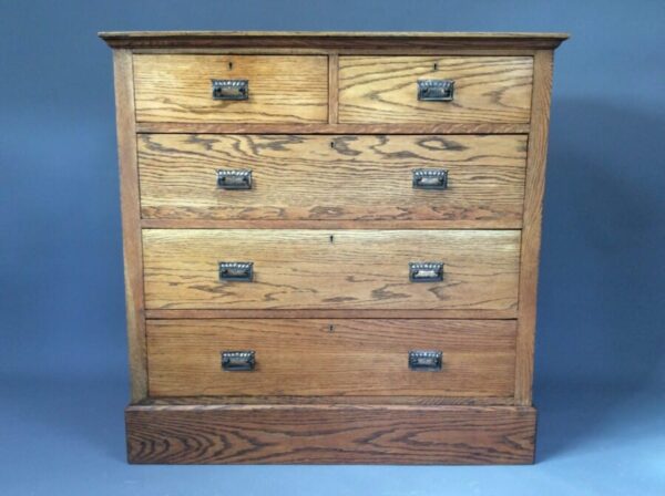 Arts & Crafts Oak Chest of Drawers by Harris Lebus c1900 chest of drawers Antique Draws 3