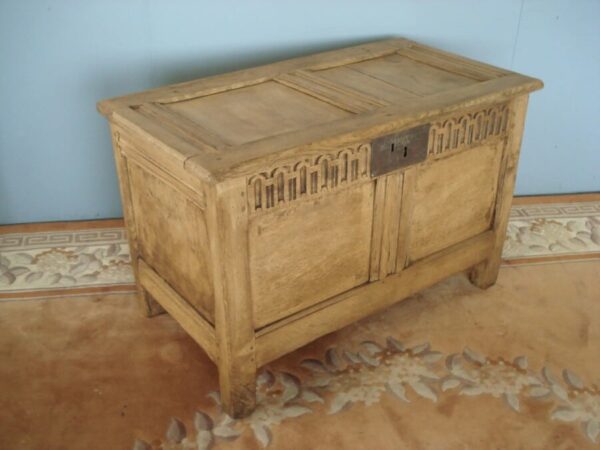 Ancient Oak Coffer Antique Coffers 3