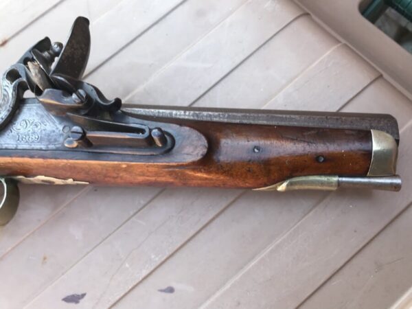 Dublin Castle Flintlock pistol - Image 2