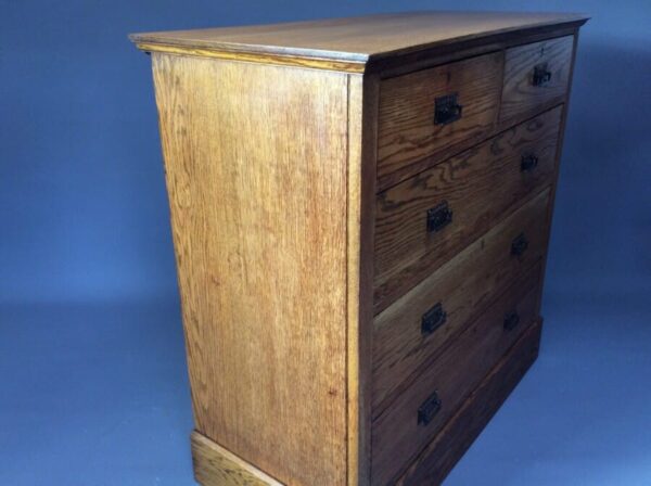 Arts & Crafts Oak Chest of Drawers by Harris Lebus c1900 chest of drawers Antique Draws 8
