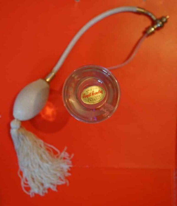 A Vintage Collection of 3 Perfume / Scent Atomisers - Gift / Present - Image 8