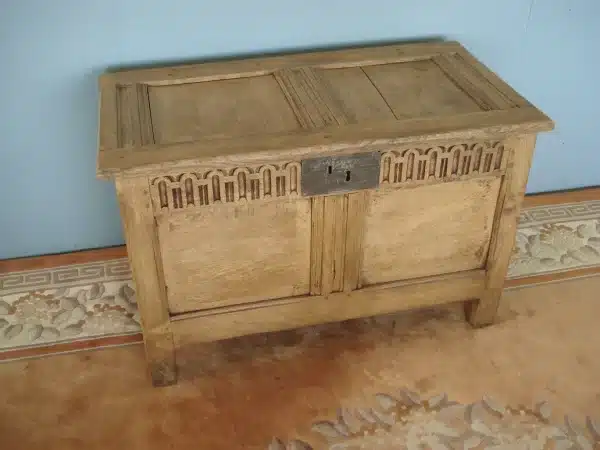 Ancient Old Coffer Antique Coffers 10