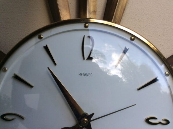 Mid Century Sunburst Clock by Metamec c1960's - Image 4