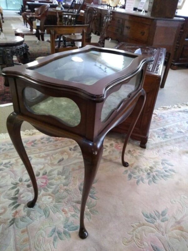 Bijouterie / Display Table - Image 3