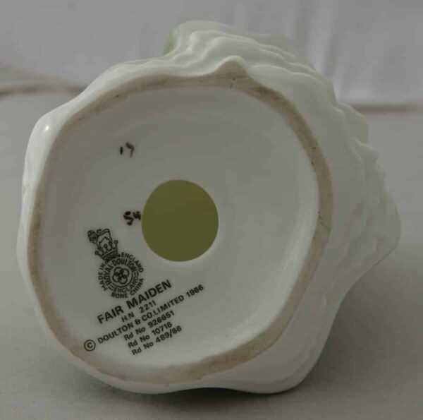 Royal Doulton Figurine Fair Maiden HN 2211 - Image 4