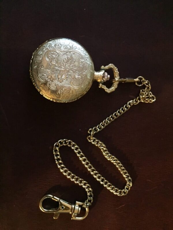 Battle of Britain spitfire celebration pocket watch and knife by flint collectables - Image 5