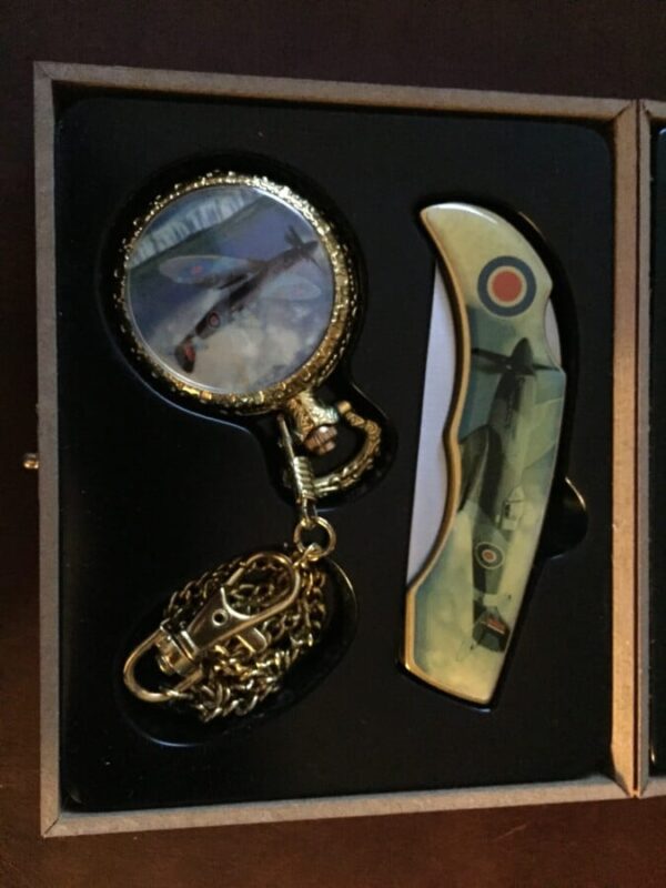 Battle of Britain spitfire celebration pocket watch and knife by flint collectables - Image 9