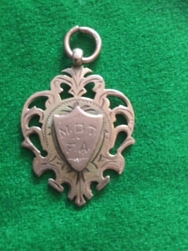 1904 MDT FA football medal 9k gold FA football Antique Collectibles 6