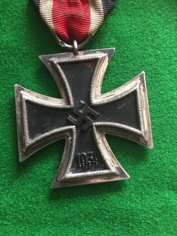 WW2 , 2nd class Iron cross and Italian-German campaign medals 1941-1942 - Image 4