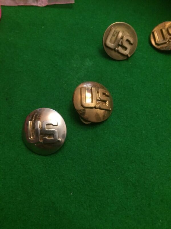 Original WW2 US army badges, limited supply 10.00 each +postage - Image 11