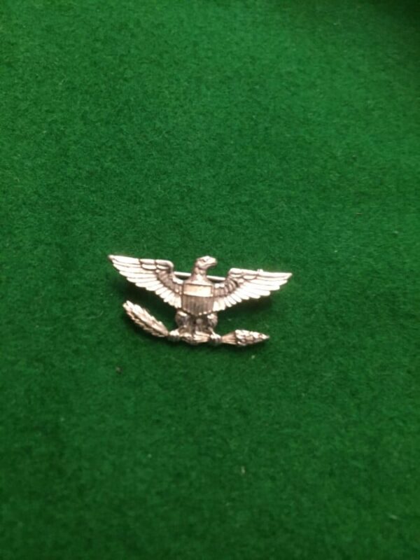 Original WW2 US army badges, limited supply 10.00 each +postage - Image 17