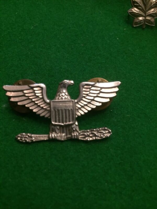 Original WW2 US army badges, limited supply 10.00 each +postage - Image 18