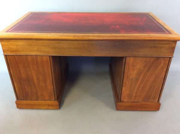 Late Victorian Walnut Pedestal Desk by Maple & Co c1890 - Image 5