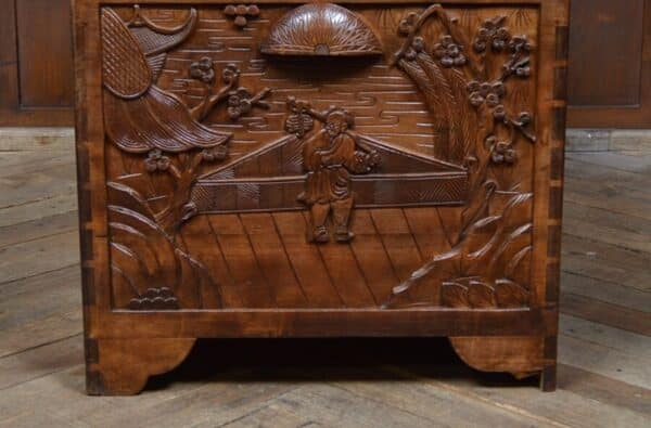 Oriental Camphor Wood Blanket / Storage Box SAI2848 Antique Chests 13