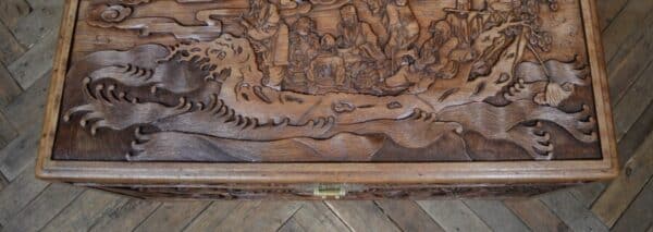 Oriental Camphor Wood Blanket / Storage Box SAI2848 - Image 18