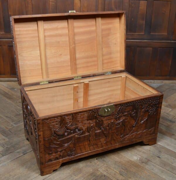 Oriental Camphor Wood Blanket / Storage Box SAI2848 Antique Chests 25